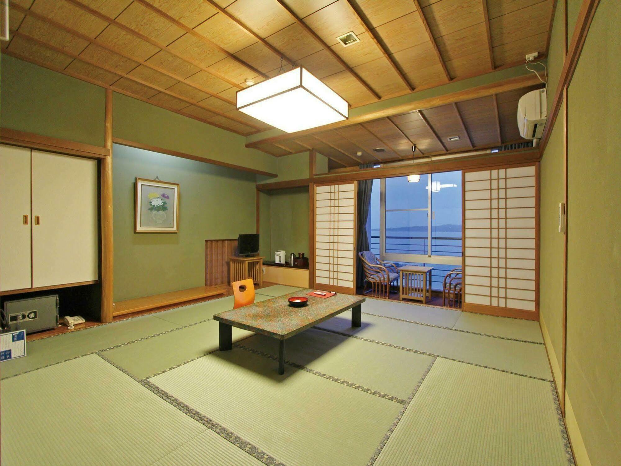Eihokaku Hotel Himi Exterior photo